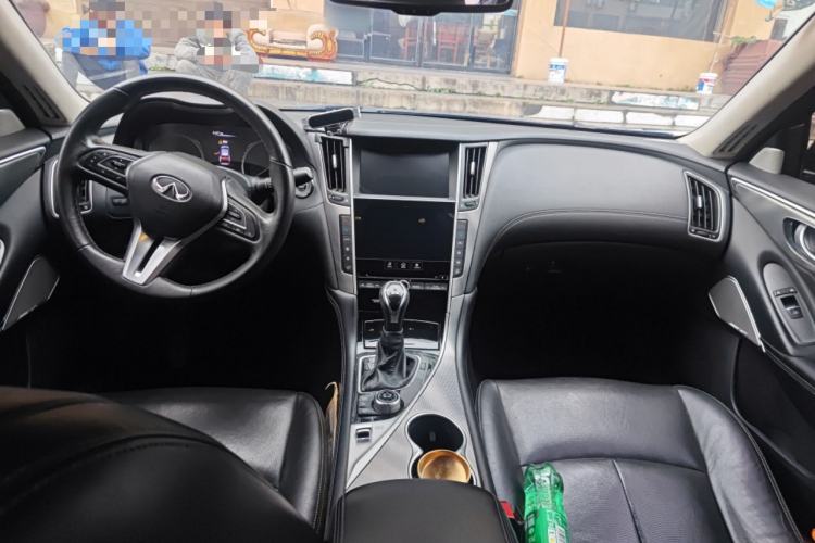 Used Infiniti Q50L 2018 2.0T Enjoyment Version China VI Standard
