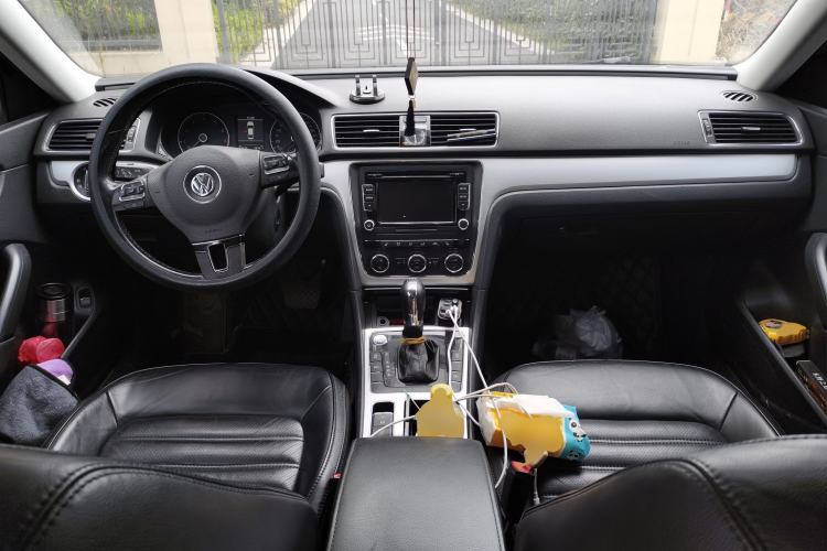 Used Volkswagen Passat 2014 2.0 TSI DSG Prestige Edition Center Console