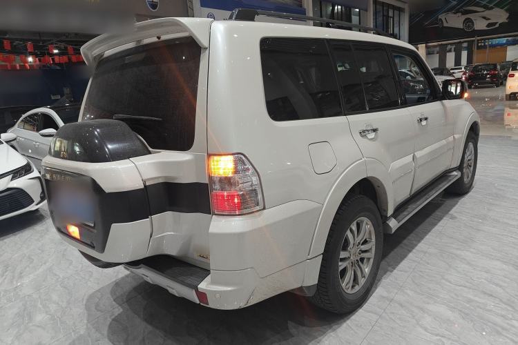 Used Mitsubishi Pajero 2018 V97 3.8L 5-Door GLS Sunroof Single-Difference Model – Middle East