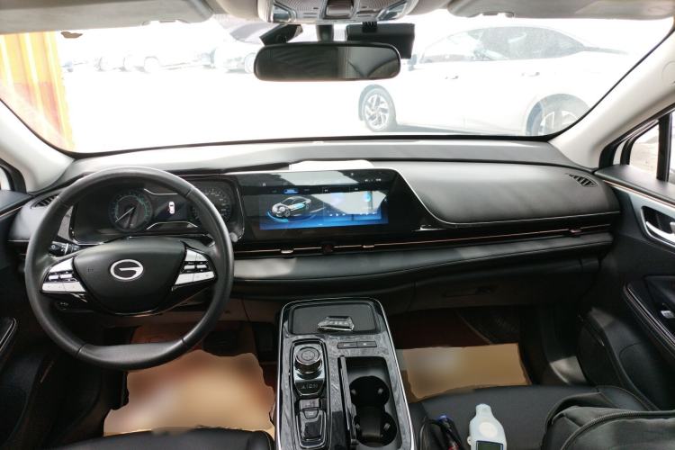 Used AION S 2023 Meizu 580 Lithium Iron Phosphate Center Console