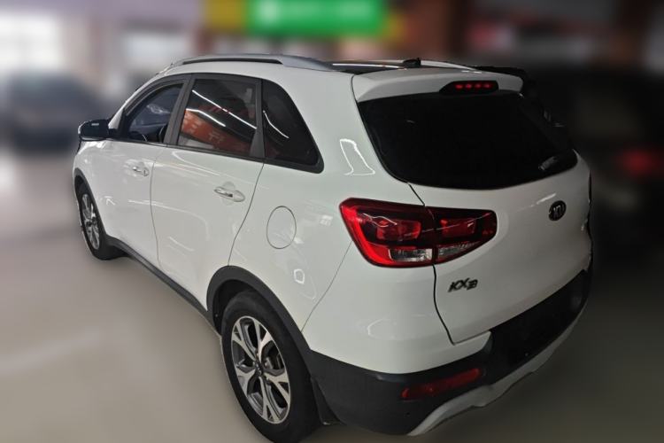 Used Kia KX3 2015 2.0L Automatic Two-Wheel Drive DLX Rear Left 45 Deg