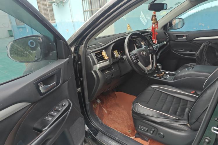Used Toyota Highlander 2017 2.0T Four-Wheel Drive Luxury Edition 7 Seats Driver Seat