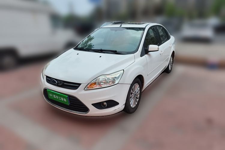 Used Ford Focus 2013 Sedan Classic 1.8L Manual Fashion Edition