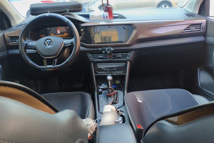 Used Volkswagen Tharu 2022 280TSI Two-Wheel Drive Comfort Edition Center Console