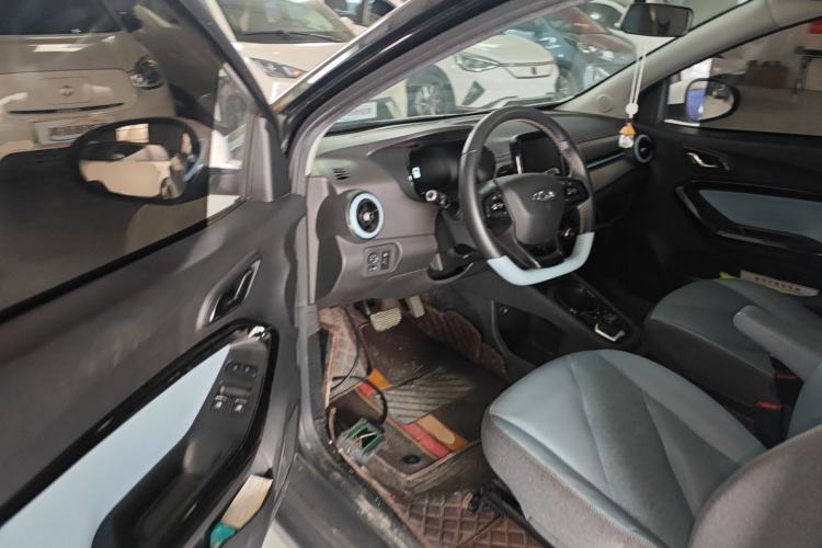 Used Chery Little Ant 2022 Revised Version Sweet Pink Edition Half-Sugar Version Lithium Iron Phosphate 30.7 kWh 30 kW 301 km