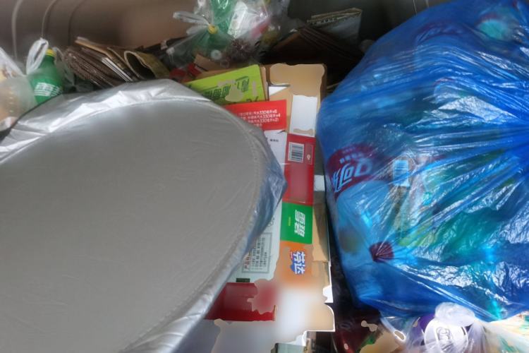 Used Iveco Daily 2017 2.5T A35 Passenger Van 5-7 Seats Model 47Z5
