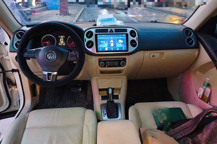 Used Volkswagen Tiguan 2012 1.8TSI Automatic Two-Wheel Drive Elite Edition Center Console