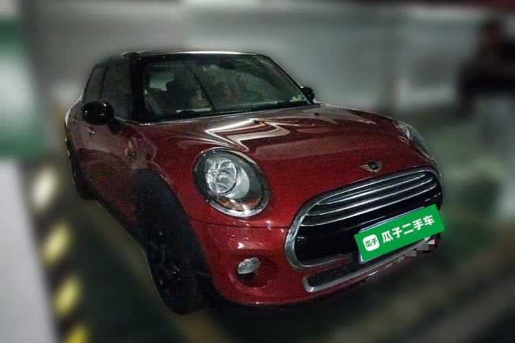 Used MINI 2016 1.5T COOPER Five-Door Edition Front Right 45 Deg