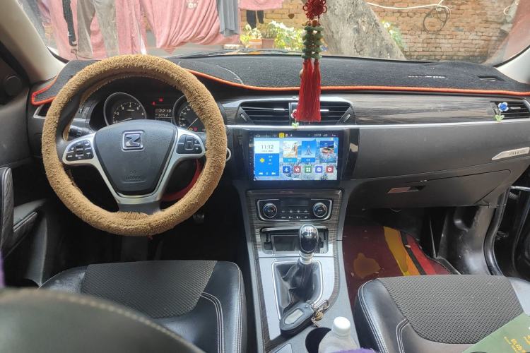 Used Zotye T600 2014 1.5T Manual Flagship Version Center Console