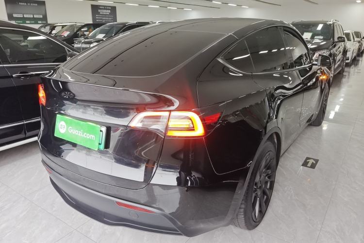 Used Tesla Model Y 2022 Rear-Wheel-Drive Version Rear Right 45 Deg