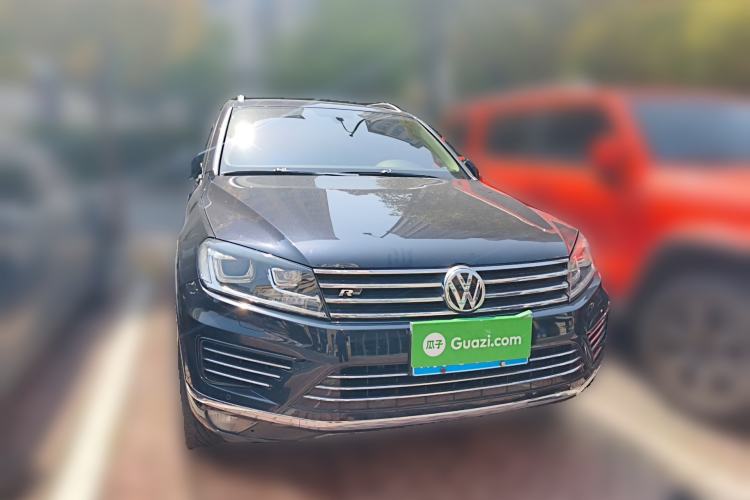 Used Volkswagen Touareg 2018 3.0 TSI Glory Collection Edition
