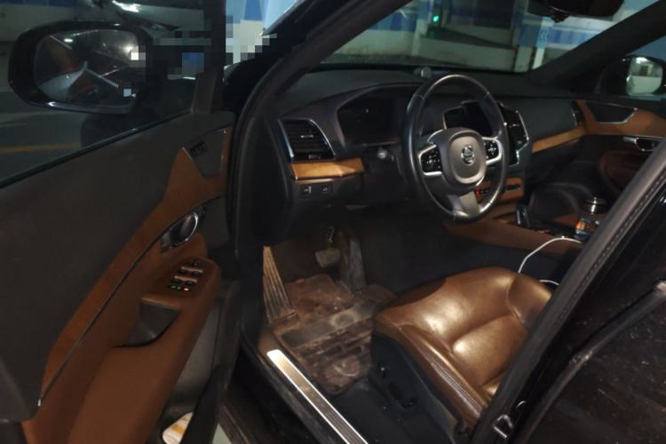 Used Volvo XC90 2021 B6 Zhiyi Luxury Edition 7-Seater
