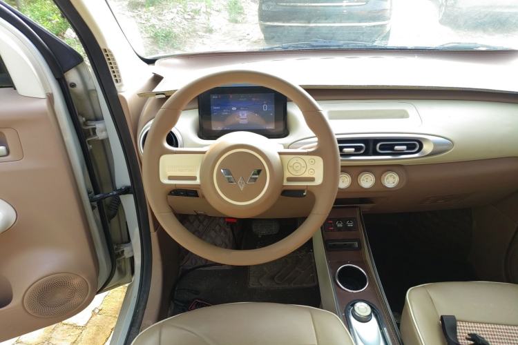 Used Wuling Hongguang MINIEV 2025 Four-Door Version Advanced Edition
