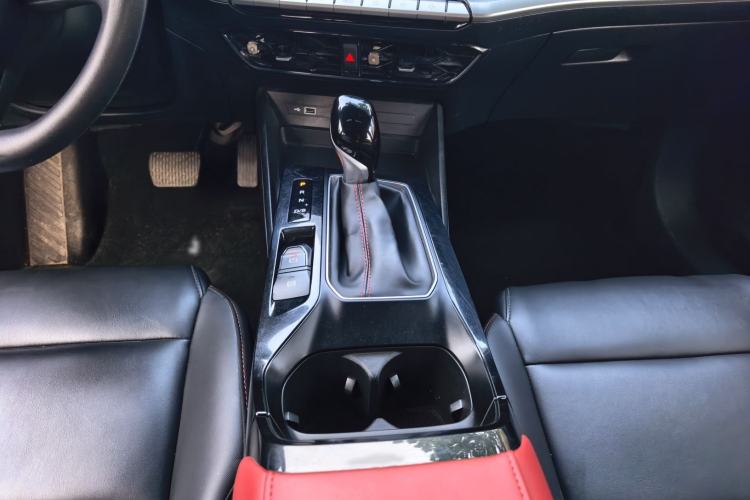 Used MG 5 2021 Revised Version 180 DVVT CVT Youth Luxury Edition Gear Lever