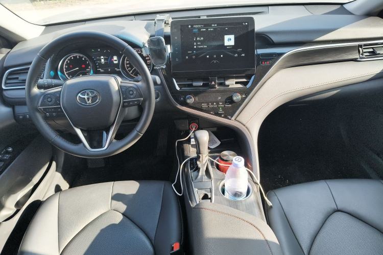 Used Toyota Camry 2023 2.0G Luxury Edition
