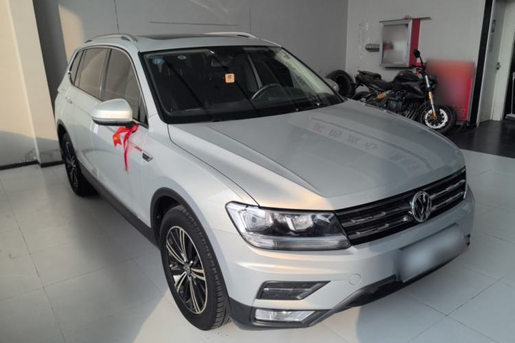 Used Volkswagen Tiguan L 2019 Updated Version 330TSI Automatic Two-Wheel Drive Panoramic Comfort Edition China VI Standard
