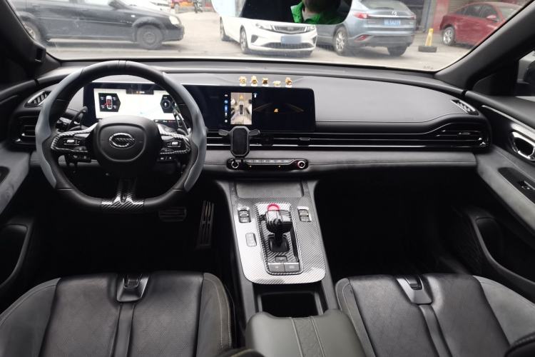 Used GAC Trumpchi EMPOW 2023 400T Automatic R MAX
