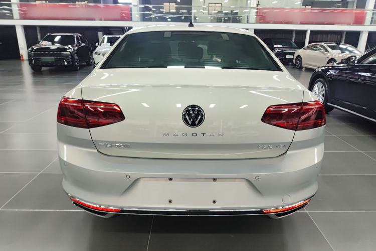 Used Volkswagen Magotan 2020 330TSI DSG Leading Model
