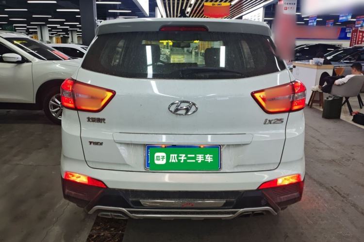 Used Hyundai ix25 2016 1.6T Dual-Clutch Two-Wheel-Drive Deluxe DLX Model