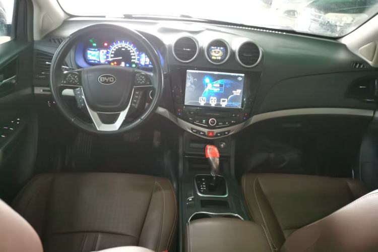 Used BYD S7 2016 2.0T Automatic Prestige Edition