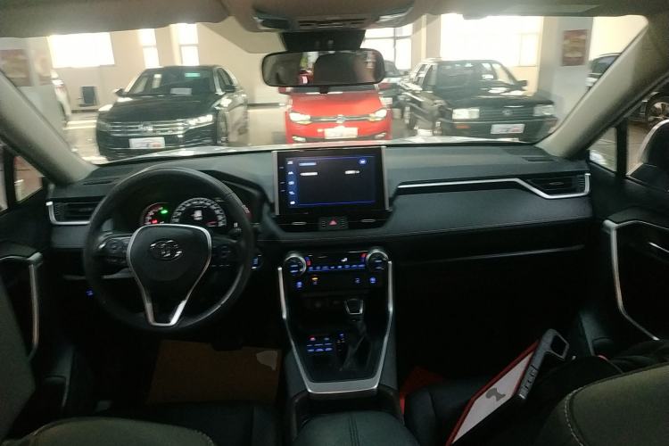 Used Toyota RAV4 2021 2.0L CVT 4x4 Style PLUS Edition