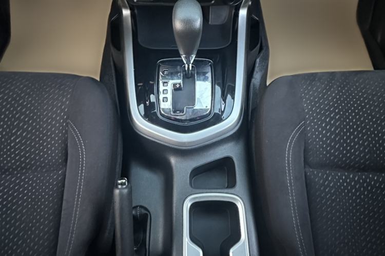 Used Nissan Navara 2017 2.5L Automatic 2WD Luxury Edition QR25