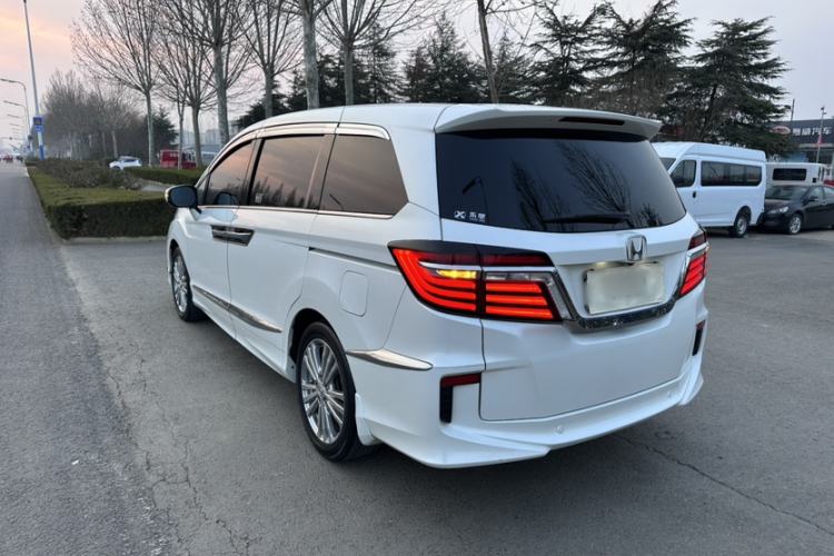 Used Honda Elysion 2016 2.4L Luxury Edition
