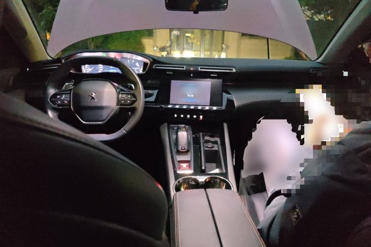 Used Peugeot 508 2019 508L 400THP PureTech Driving Control Version China VI Standard Center Console