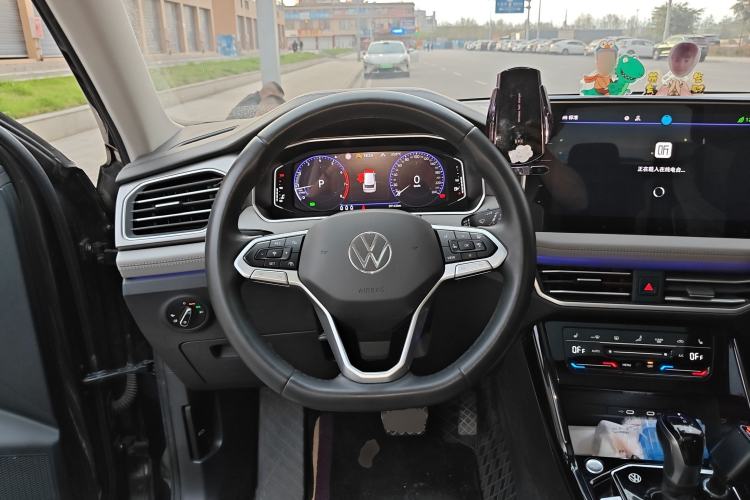 Used Volkswagen Tayron 2023 330TSI Two-Wheel-Drive R-Line High-Energy Version Steering Wheel