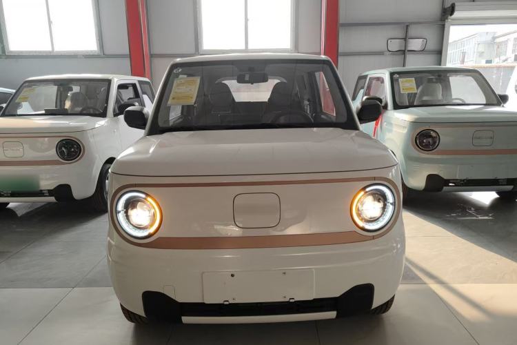 Used Geely Galaxy Panda 2024 Panda Mini 200km Endurance Bear Front