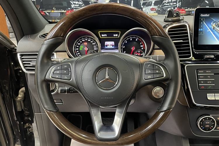 Used Mercedes-Benz GLS 2017 GLS 400 4MATIC Luxury Model