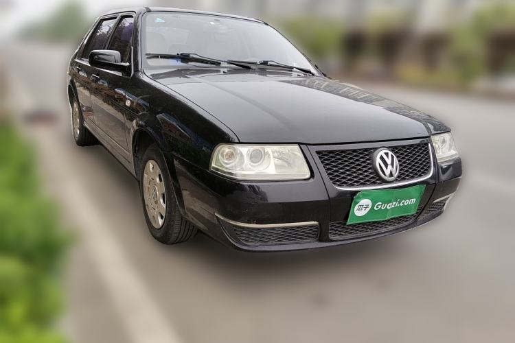 Used Volkswagen Santana Vista 2008 1.8L Manual Sishang Model Front Right 45 Deg
