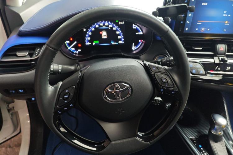 Used Toyota C-HR 2021 Dual-Motor 2.0L E-CVT Luxury Edition
