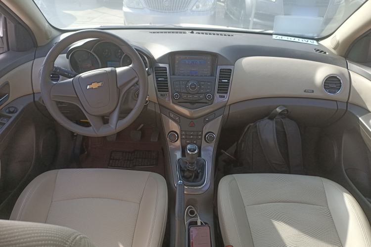 Used Chevrolet Cruze 2015 1.5L Classic SE MT