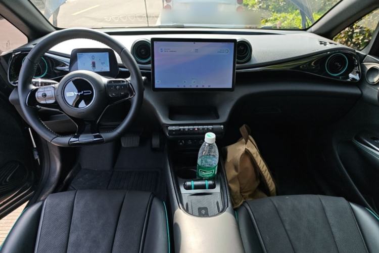 Used BYD Dolphin 2024 Honor Edition 420km Fashion Version
