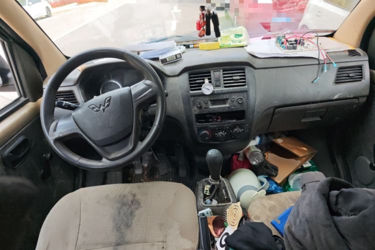 Used Wuling Rongguang S 2021 1.2L Base Model 5-Seater LSI Center Console