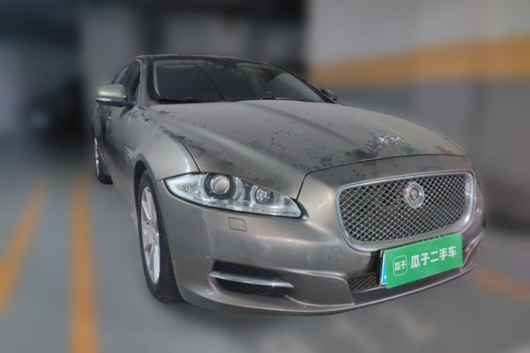 Used Jaguar XJ 2015 XJL 3.0 SC Elegant Business 80th Anniversary Limited Edition Front Right 45 Deg