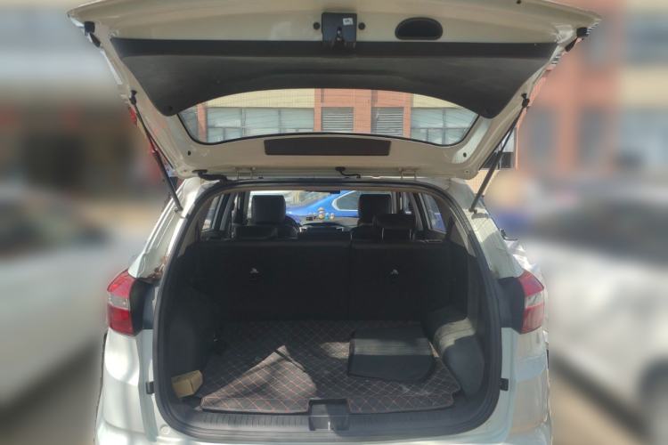 Used Hyundai ix25 2016 1.6T Dual-Clutch Two-Wheel Drive Smart GLS Model
