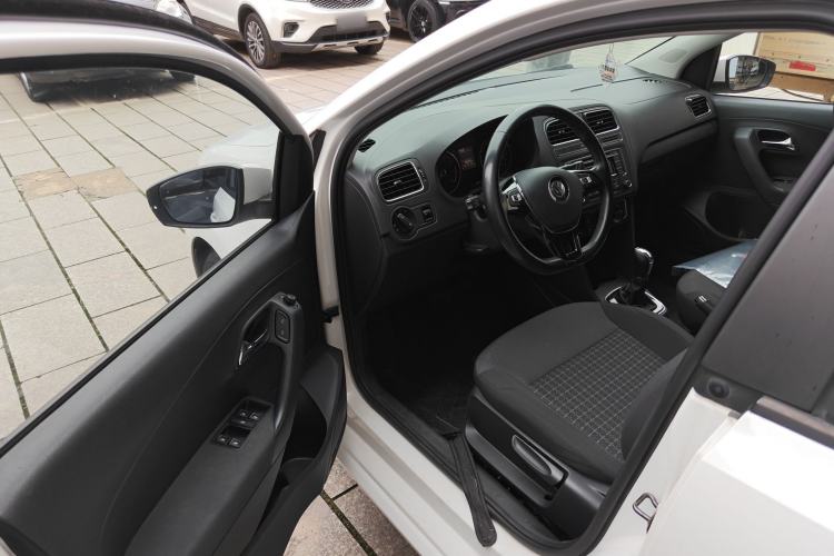 Used Volkswagen Polo 2016 1.6L Automatic Comfort Model Driver Seat