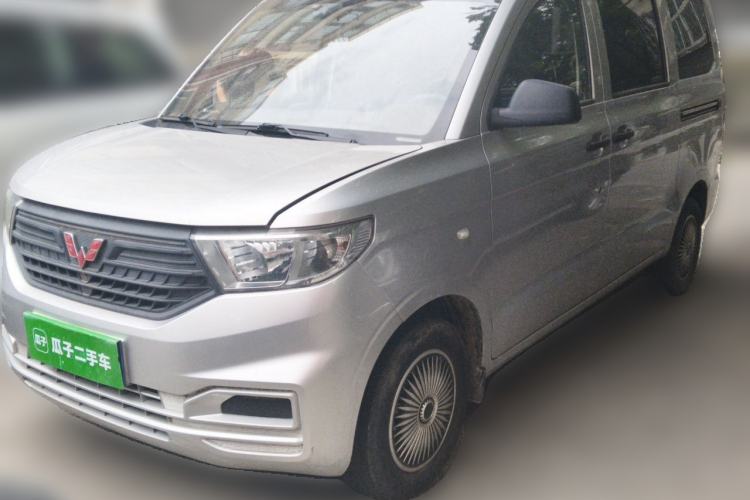 Used Wuling Hongguang V 2022 1.5L Jingqu Version Hydraulic Power Steering LAR