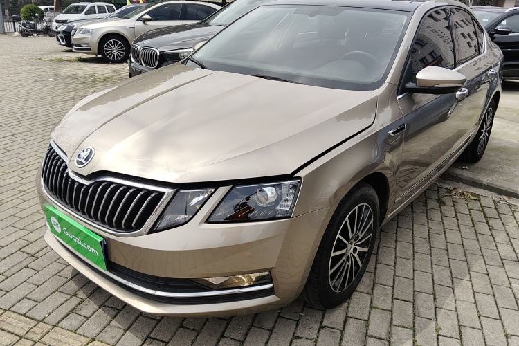 Used Skoda Octavia 2018 1.6L Automatic Luxury Edition