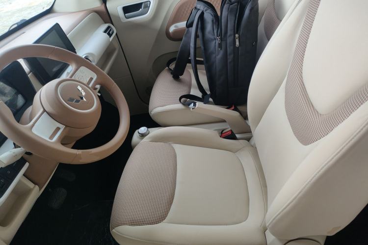 Used Wuling Hongguang MINIEV 2024 3rd Generation 215km Advanced Version
