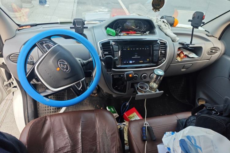 Used SAIC MAXUS Xintu V80 2021 2.0T AMT Classic Aoyuntong Short Wheelbase Mid-Roof 5/6-Seater