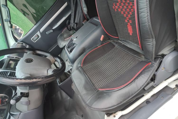 Used Golden Dragon Hiace 2021 1.8L Gasoline Version Logistics Vehicle Long-Wheelbase High-Roof Model GL850 LJ4A18Q6