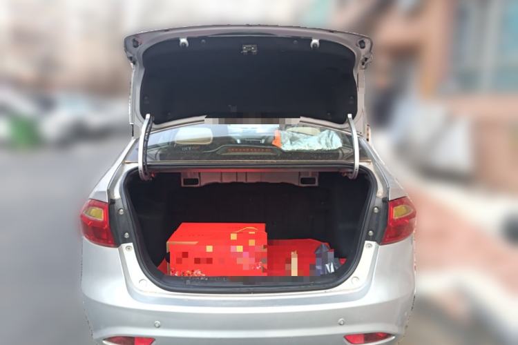 Used JAC Group J6 A30 2013 1.5L Manual Luxury Model China IV Standard