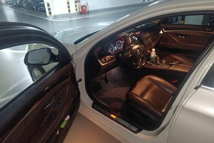 Used BMW 5 Series 2014 525Li Luxury Design Package
