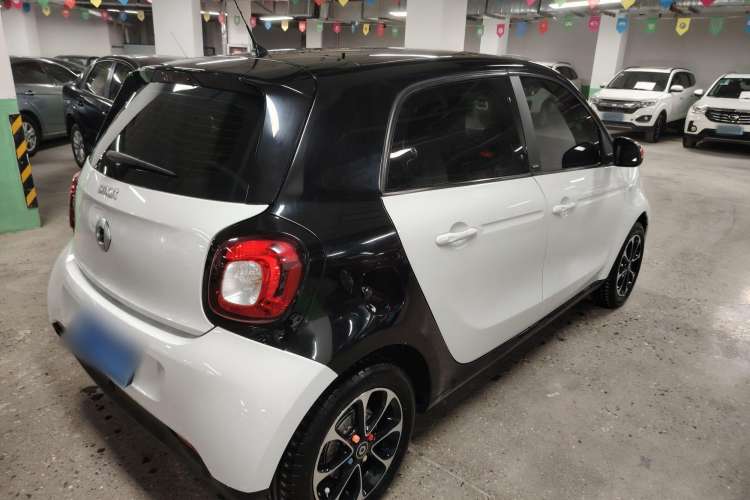 Used smart forfour 2016 1.0L 52 kW Passion Edition