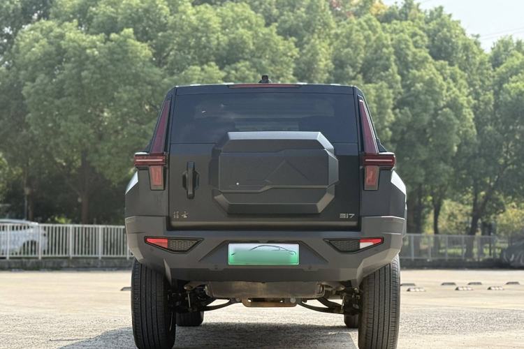 Used Brave warrior 917 2023 Range-Extended Base Model
