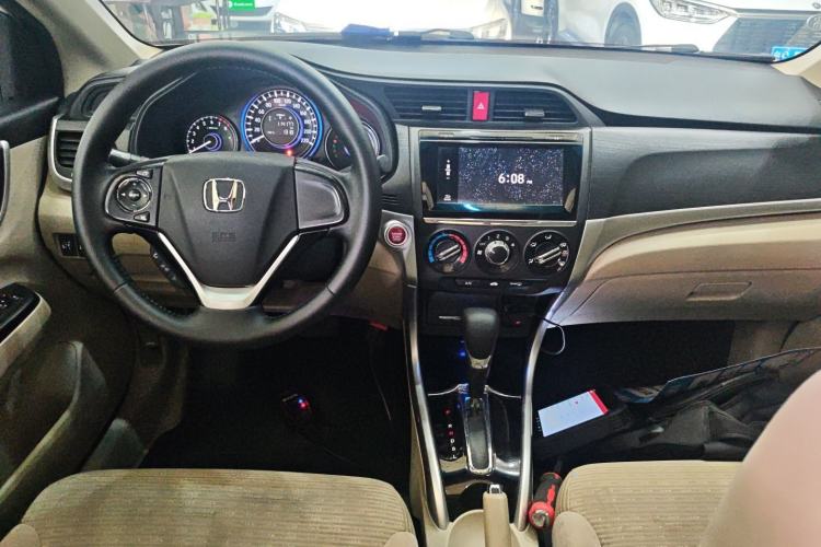 Used Honda Crider 2016 1.8L CVT Luxury Edition
