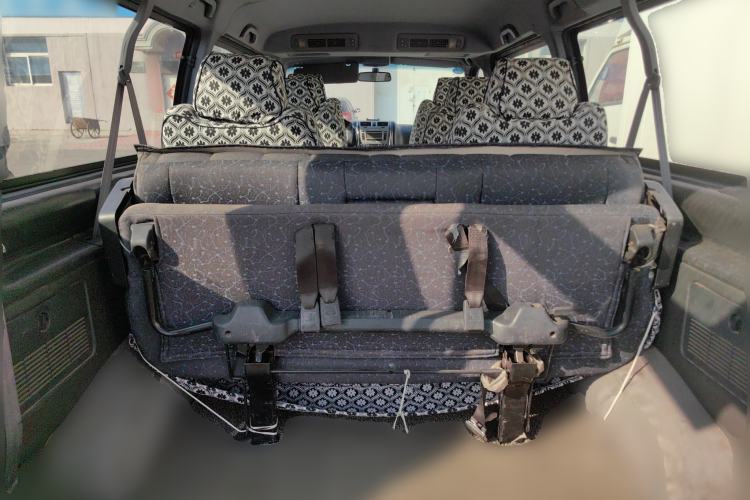 Used Jinbei Grace 2014 2.4L Standard Version Long Wheelbase 9-Seater 4RB2